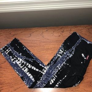 Hard Tail tye die crop leggings